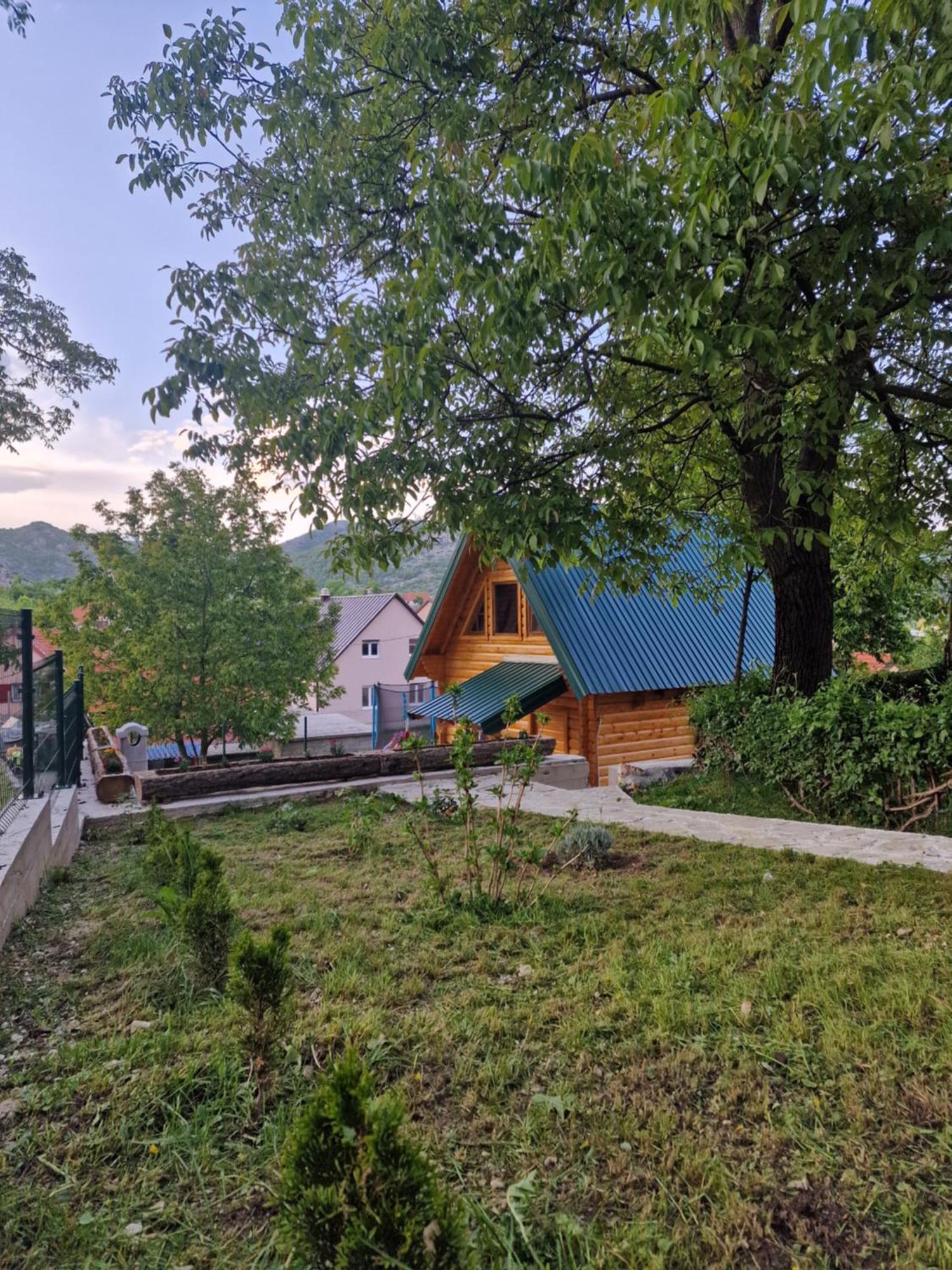 Brvnara Ricki Ferienhaus Cetinje