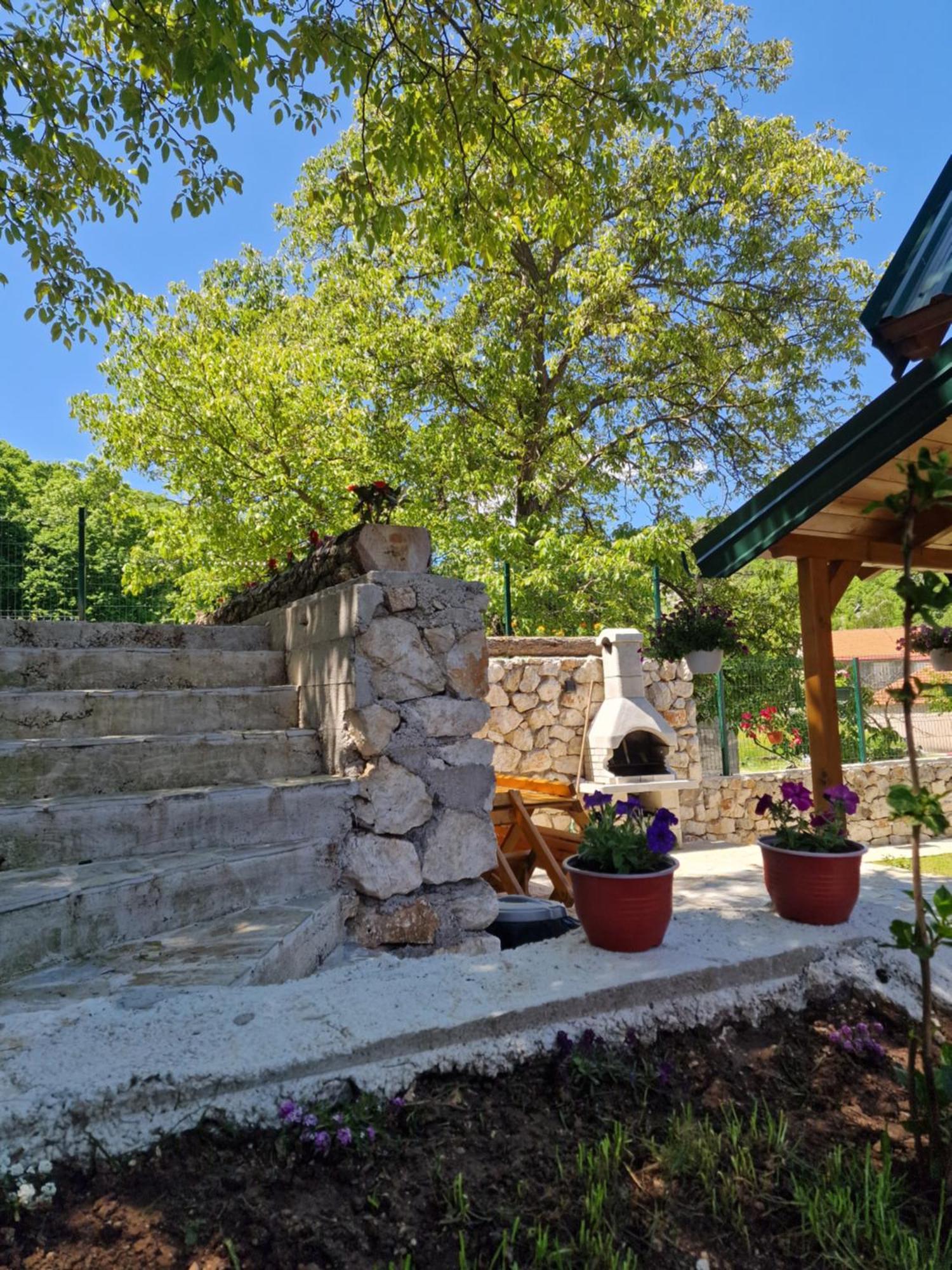 Ferienhaus Brvnara Ricki Cetinje